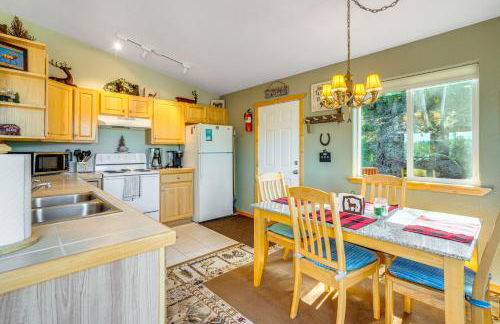 Deck and Views Pet-Friendly Cabin in Jefferson! - Foto 6