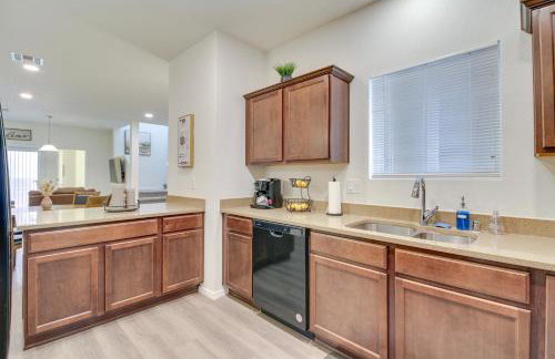 3 Mi to Downtown WFH-Friendly ABQ Townhome! - Photo 8