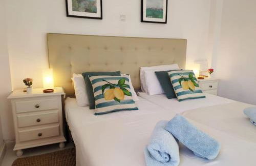 The Lemon Tree by the Sea - Photo 27