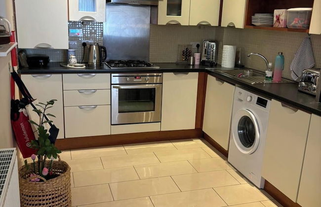 Modern Apt 3 Bedrooms Near Dundrum - Photo 8