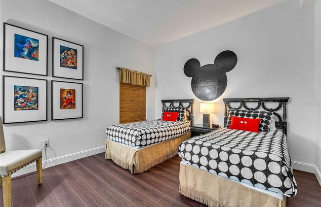 3 bed - Private Oasis - Completley Immaculate - Foto 18