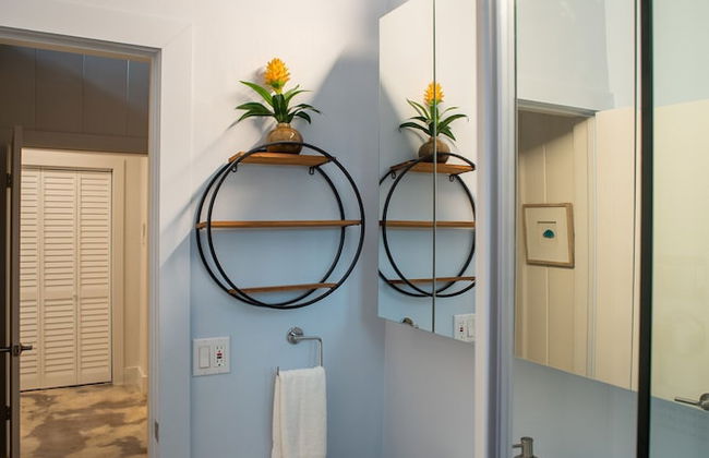 Walk to Wilton Drive - Spacious Quiet Villa 2 HOT TUB - Foto 17