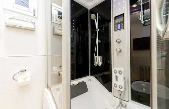 Super Large Apartment in London for Larger Groups - Foto 12