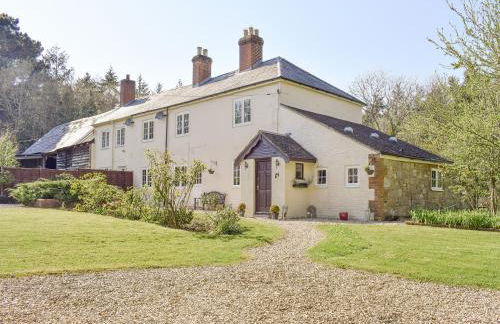 Pigeon Coo Farmhouse - Photo 7