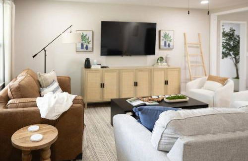 Refreshing Ranch Style Home - Photo 30