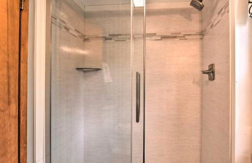 Cozy Family Home with Kayaks, Dock and Fire Pit! - Foto 21