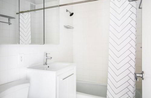 Kips Bay 1BR w Doorman Elevator Gym NYC-478 - Foto 12