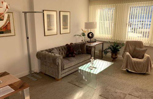 BESOTEL Erkrath - 20 Wohnungen 2 Standorte 35 Schlafzimmer 29 Badezimmer 52 Betten für 73 Gäste - Foto 35