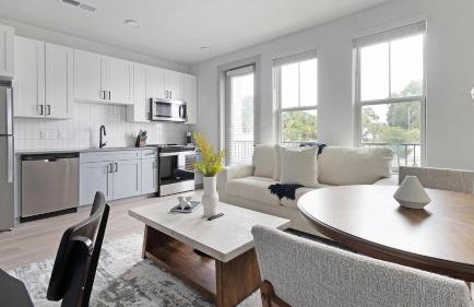 Historic Springfield Apartments by Landing - Photo 7