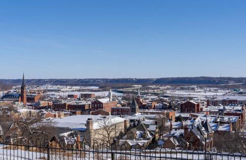 Dubuque's Front Porch, Historic Charmer, Walk Downtown - Foto 47