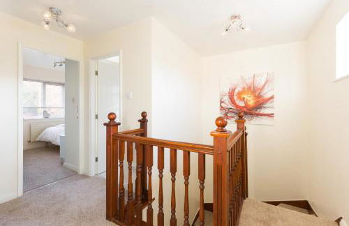 Drayton Manor House FREE parking - Photo 78