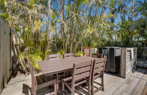 Golf Cart included! Short walk to the Beach on the Peaceful North End - Foto 29