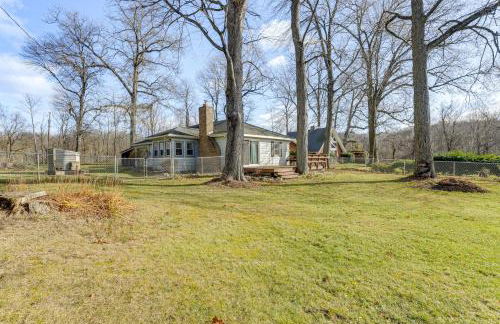 Secluded Home with Lake View in Delton! - Foto 27
