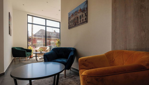 Coin salon dans le hall