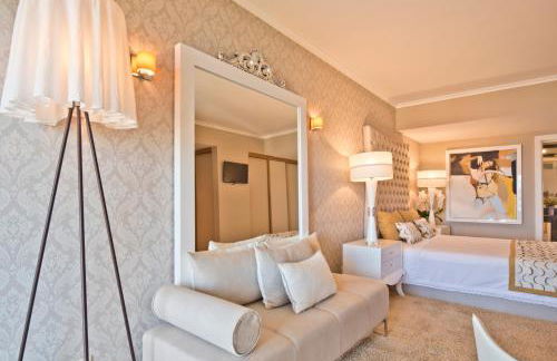 Sea Front Family Apartment - Foto 21