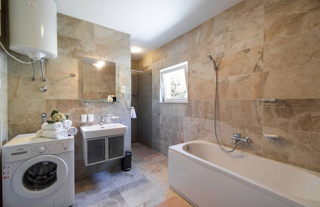 Luxury Stairway to Heaven with Pool - Foto 43