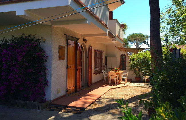 Nice Holiday Home in Marina di Massa near Beach - Foto 19