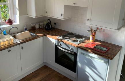 Hayloft Cottage - Dog Friendly With Private Garden - Photo 6