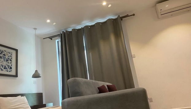 Embassy Gardens Royal Luxury Apartments - Foto 4, Habitación