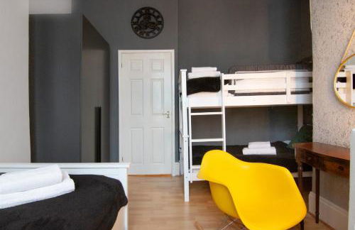 Ann Apartments opposite the Pier with sea view - Photo 17