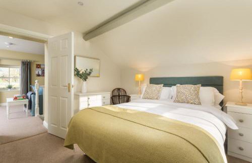 Hollins Farmhouse - Photo 25