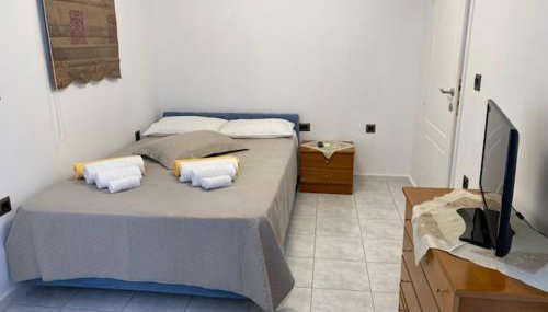 Villa Tzitzifies - Photo 5