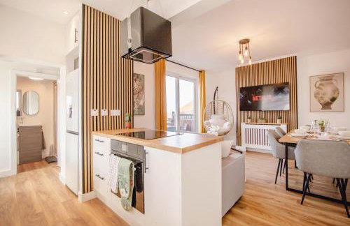 Golden Luxury Retreat 2 Bath Parking 16PPL - Foto 1