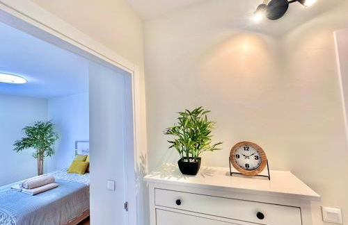 Sunshine Apartment with Sea Viev - Foto 31