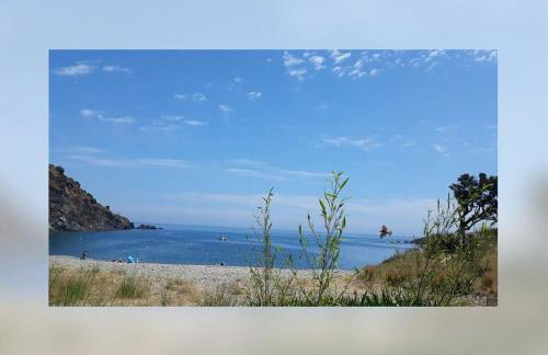 Vue mer, crique de Peyrefite, Cerbère-Banyuls. - Foto 1