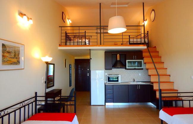 Kripis Studio Paliouri - Foto 1