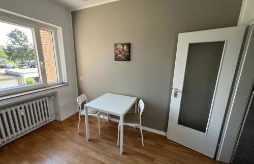 EMAS4 Wohnung mit 2 Einzelbetten, Küche - Photo 2