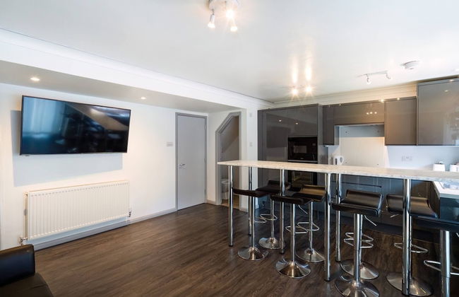 Family Holiday Home With Hot Tub Sleeps 8 - Foto 19