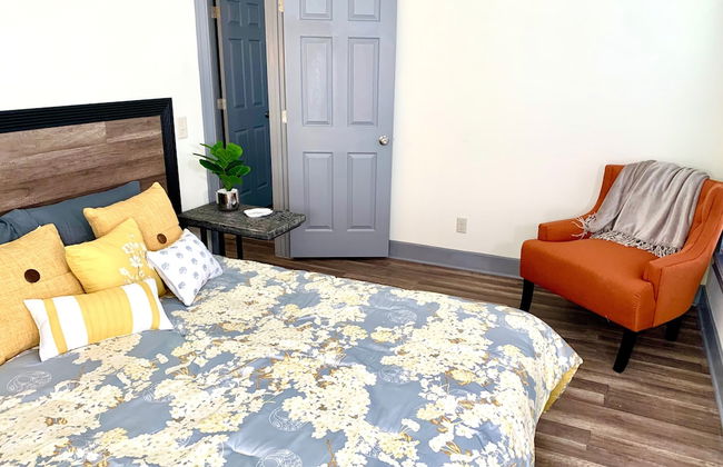 The Iron Scow - With Private Yard & Parking, Near Falls & Casino by Niagara Hospitality - Foto 5