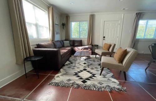 Martin Mill, Santa Fe Inspired Bungalow, 5 minutes to downtown - Foto 12