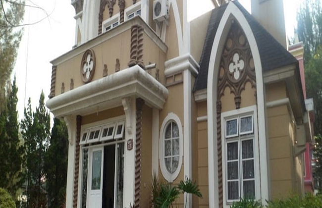 Villa Kota Bunga Violet - Photo 50