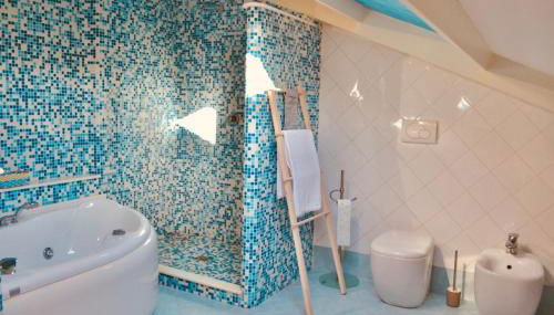 Casuzzabedda - Foto 4, Shower