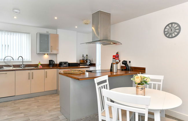 Just Stay Wales - Meridian Wharf - Photo 8