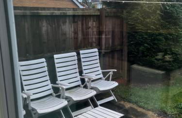 Brades Rise House - 3 bedroom house with 2 toilets with a private garden - Foto 35