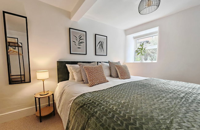 2-Bed Apartment - For Contractors & Business Travellers - Long Stays Welcome - Photo 10