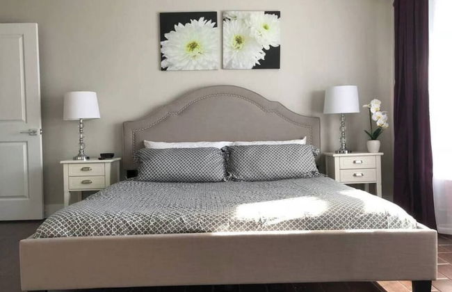 Parsley · New! Luxury, Near Disney & Universal. Sleep 9 - Photo 5