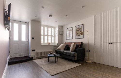 Tiny House, Stunning 1 Bed, Super King, Freestanding Bath, Parking - Foto 6