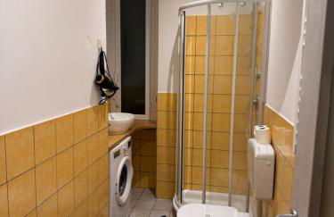 "Coccole nel borgo" 2min to outlet apartment with terrace - Foto 3