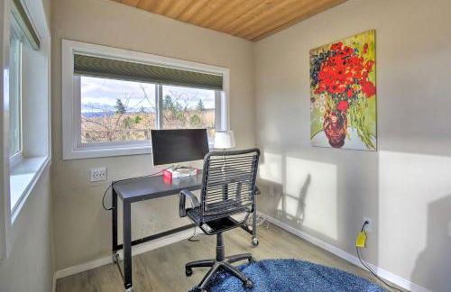 Breathtaking Port Ludlow Home with Deck and Yard - Foto 28