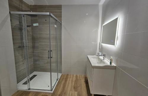 Apartamentos en el centro - Plaza de Amboage - WIFI - Foto 36