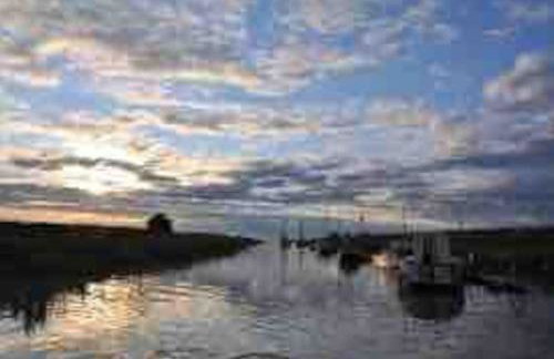 English Beach and Countryside - Photo 13