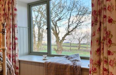 Glebe Barn and Cottage - Photo 20