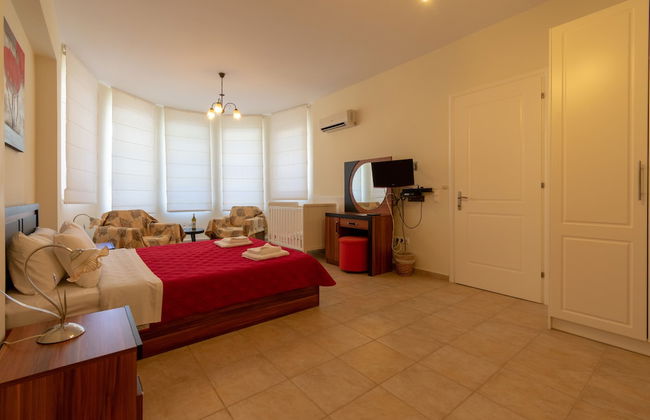 Villa Leo 1 , Dassia , Corfu - Photo 3