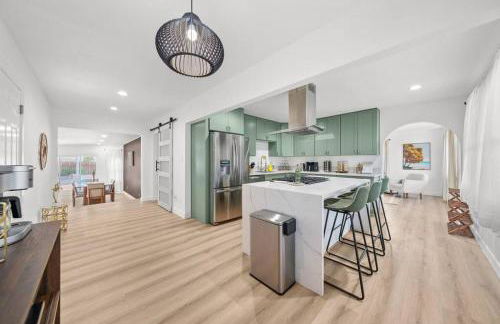 Pool, Hot Tub, Luxury 3 Beds,15 Min Beach,DT, Zoo, Sesame Place, Airport - Foto 17