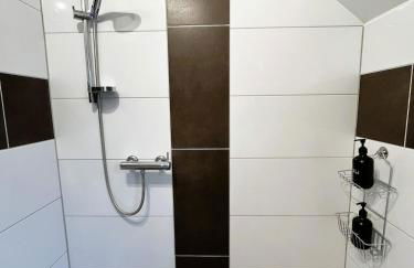 OVERNIGHT No6 - Modern Cozy, Loggia, Badewanne - Foto 26