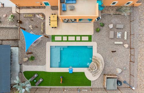 Dutchman Copper Ranch - Rooftop patio, Heated pool, Mtn Views, Waterslide - Foto 35